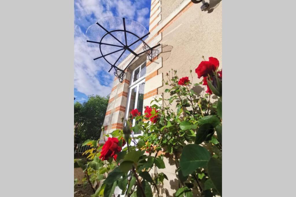 Amalouyse Chambre De Charme Au Coeur Des Chateaux De La Loire Montlouis-sur-Loire Exterior photo